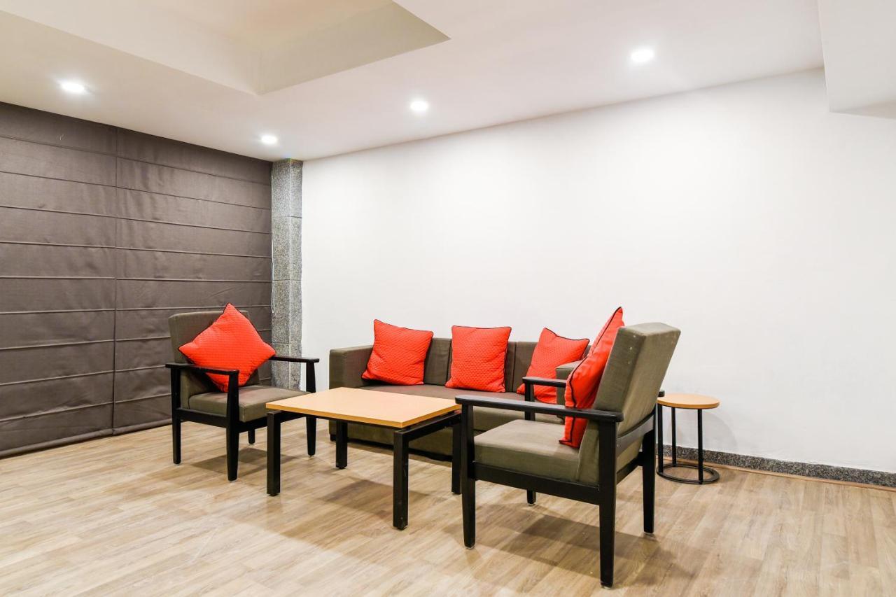Saffron Gold Hotel New Delhi