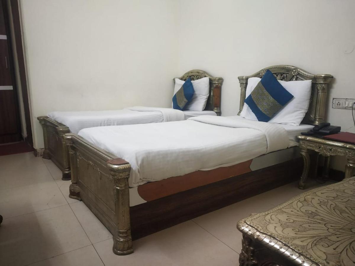 Ivory Palace 3*
