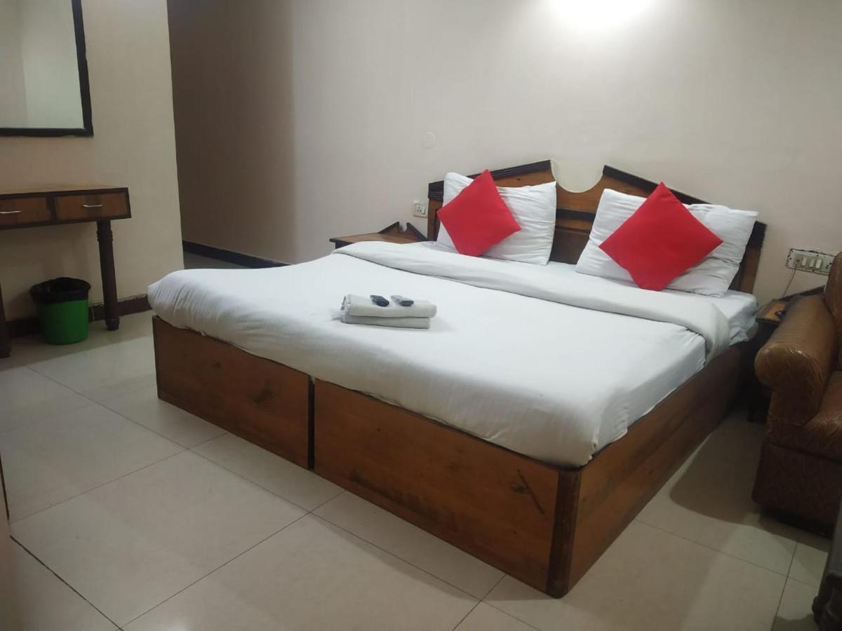 Hotel Ivory Palace