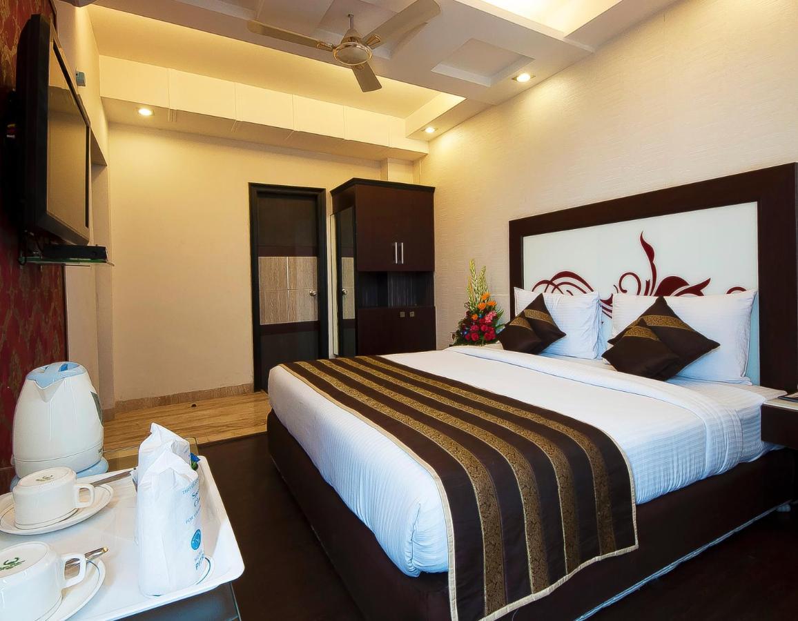 Pitrashish Grand And Premium Hotel 3*