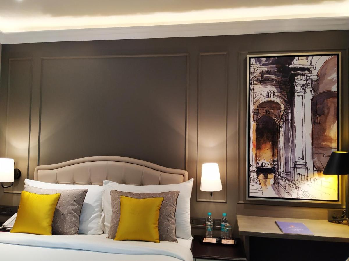 Hotel The Corus 3*