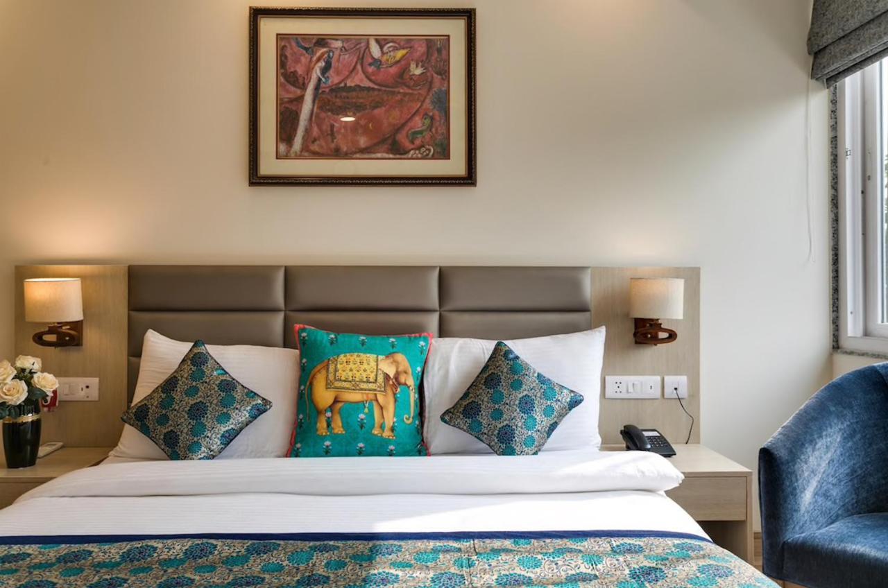 Moydom Private Ensuite With Shared Balcony & Kitchen New Delhi