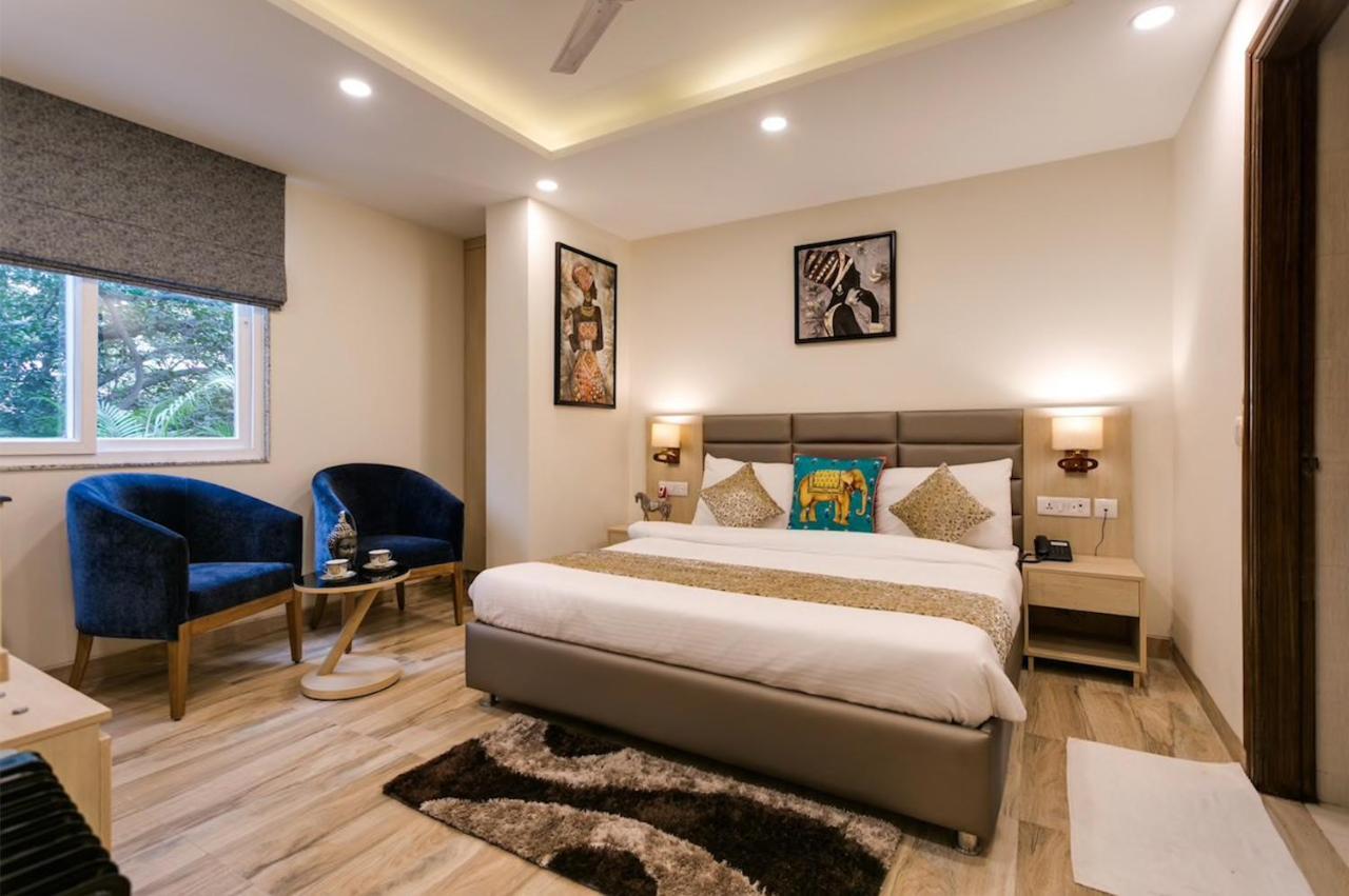 Moydom Private Ensuite With Shared Balcony & Kitchen Bed & Breakfast