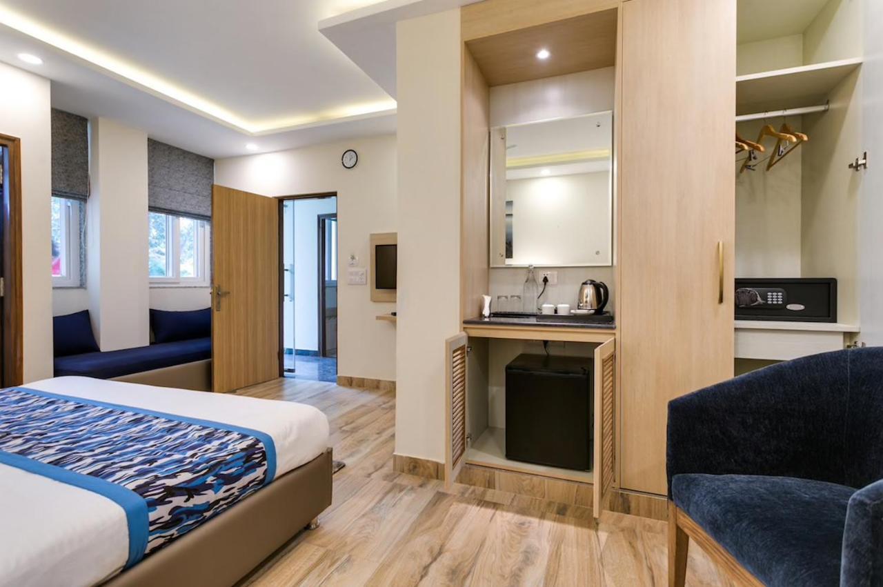 Bed & Breakfast Moydom Private Ensuite With Shared Balcony & Kitchen *