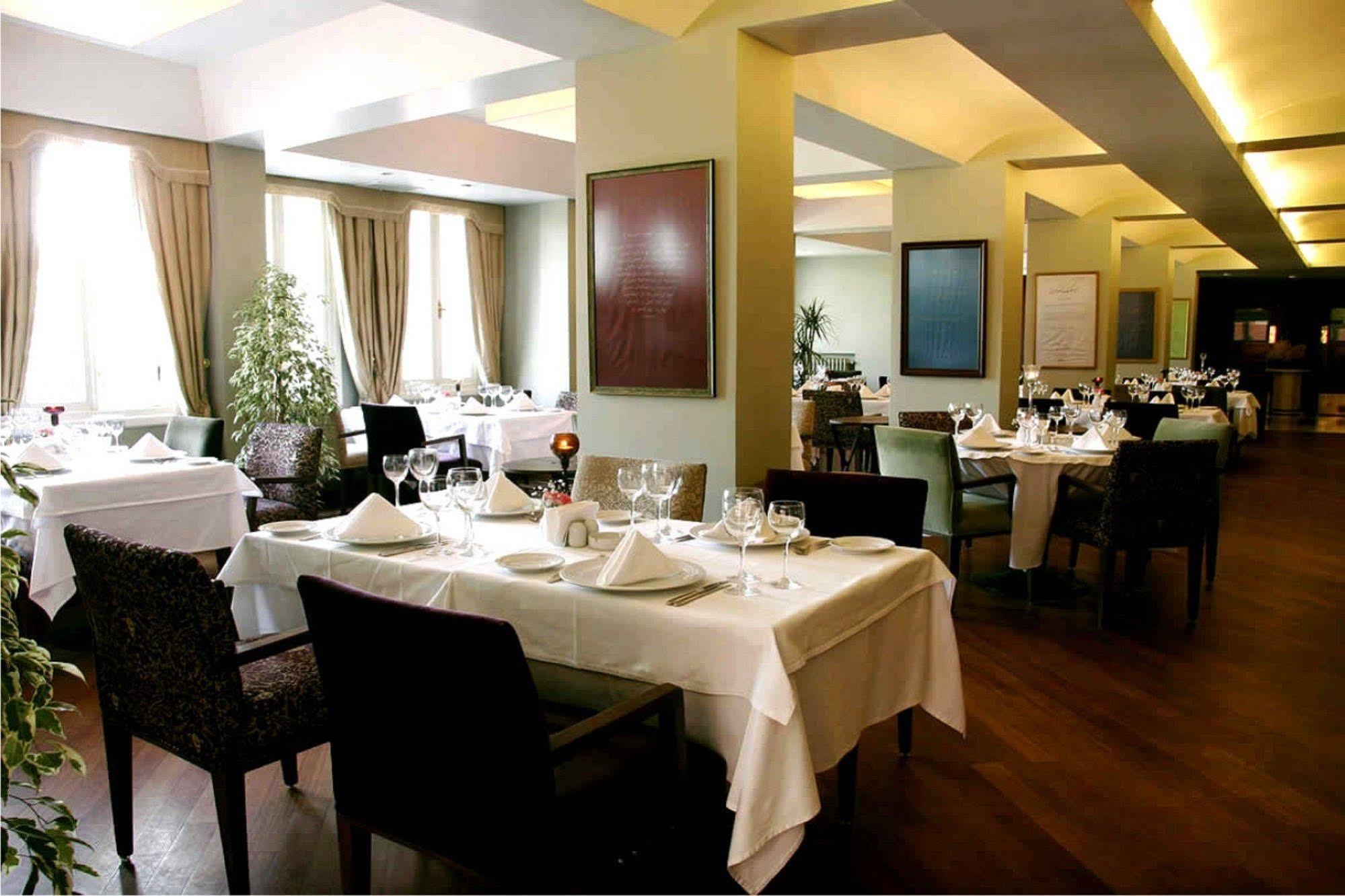 Hotel Dewdrop Intercity Delhi (National Capital Territory of India)