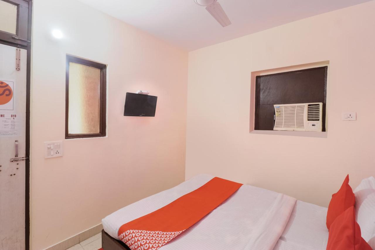 Hotel Oyo Jain Sadan Near Dilli Haat Ina New Delhi