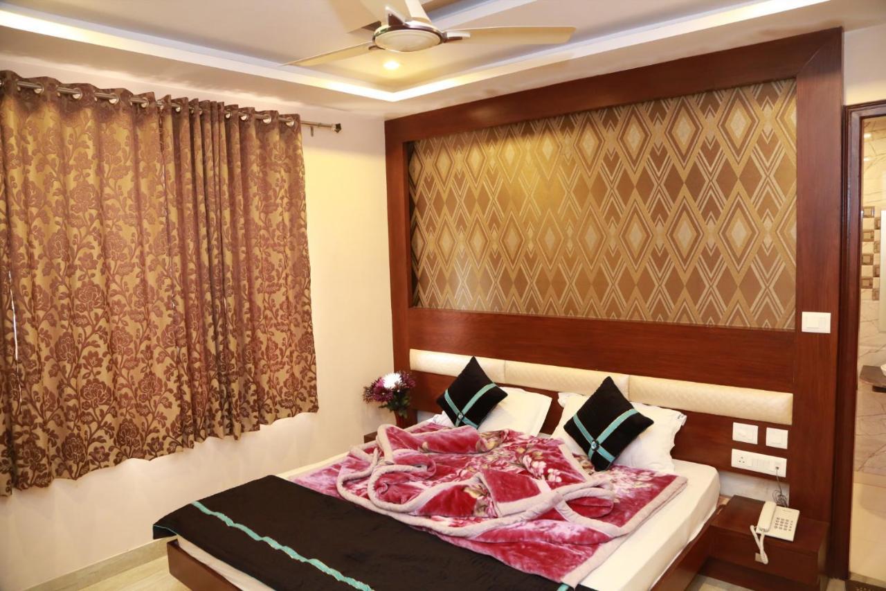 Geeta Saar Hotel 3*