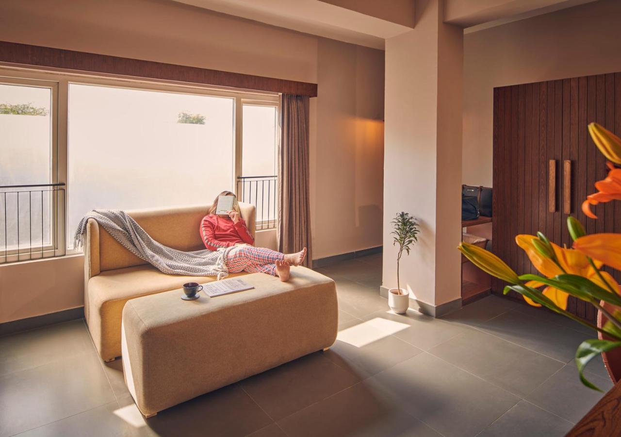 Minimalist Poshtel & Hotel
