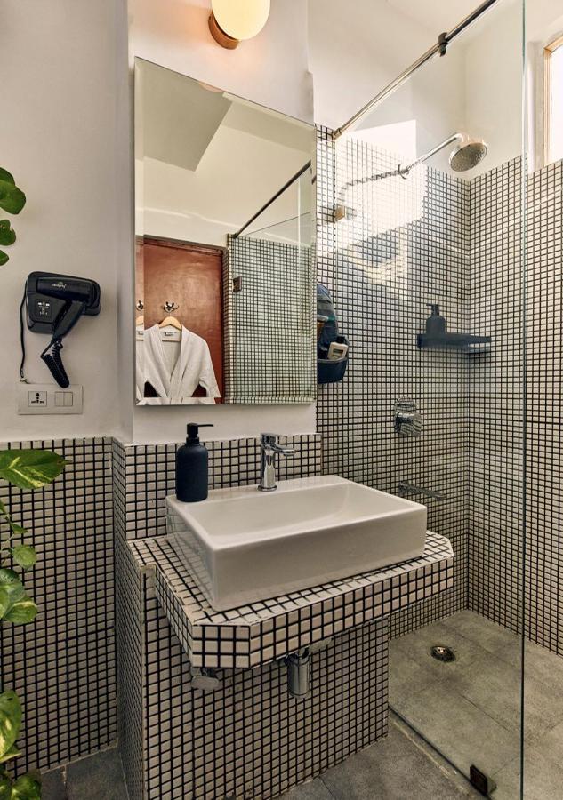 Minimalist Poshtel & Hotel New Delhi
