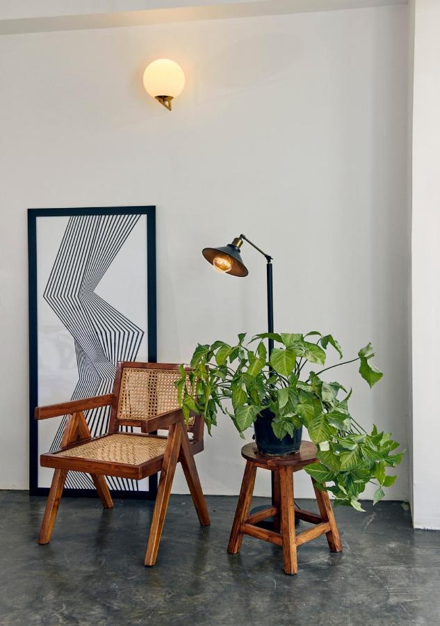 Minimalist Poshtel & 3*