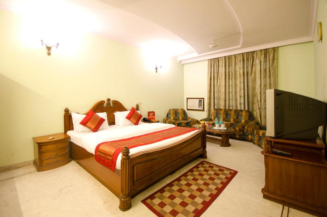 Pablas International, New Delhi, Near Metro Hotel Delhi (National Capital Territory of India)