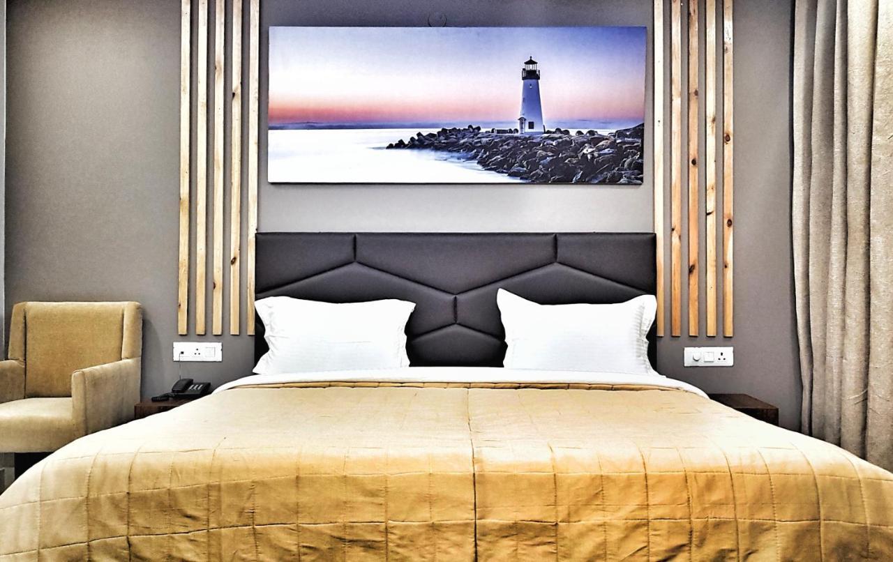 Aerocity Purple Orchid Hotel 3*