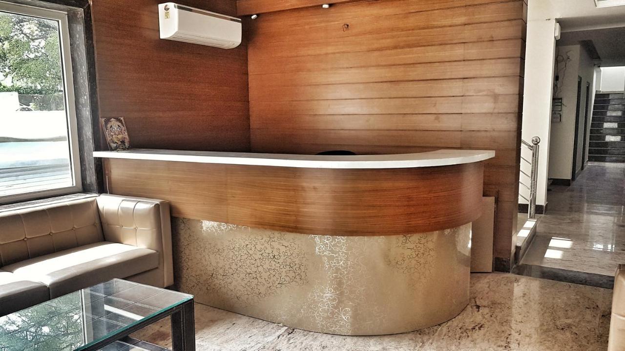 Hotel Aerocity Purple Orchid 3*