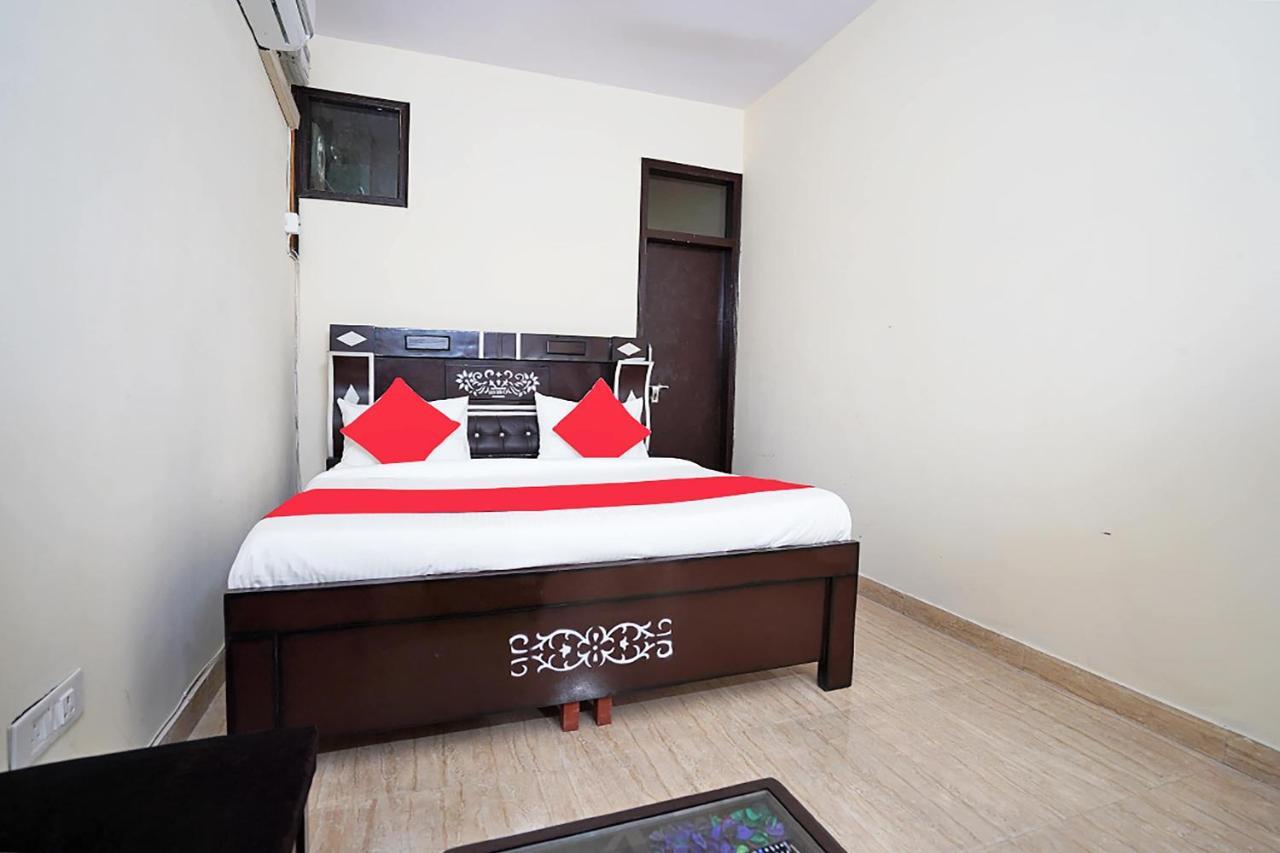 Oyo 46744 Yash Hotel New Delhi