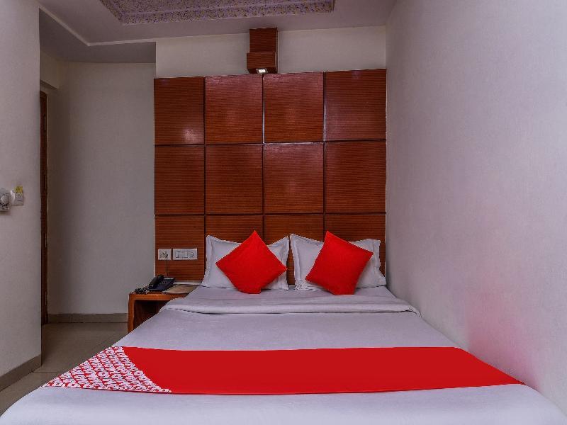 Hotel Mohan International 3*