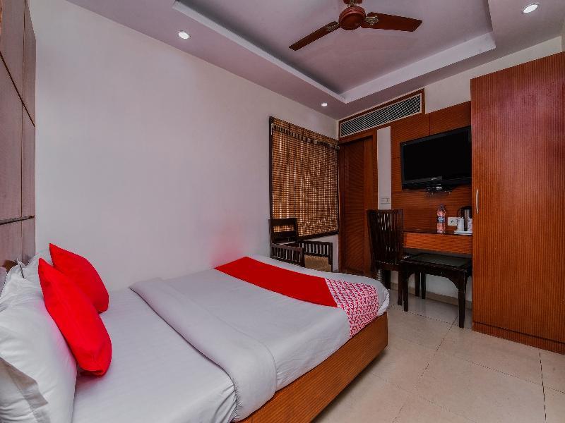 Mohan International 3*