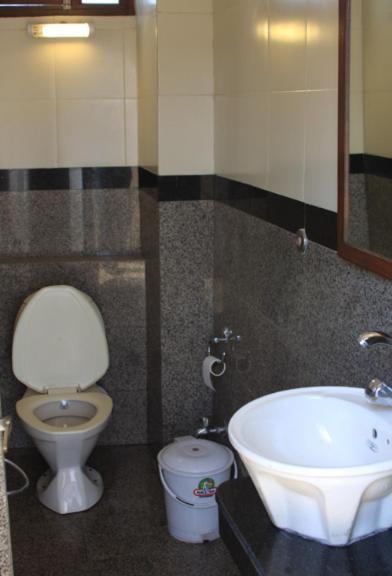 Vivek Hotel