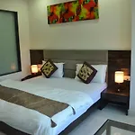 Hotel Sopan Heights
