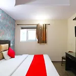 Hotel Westend Holiday Home 5 Mint From Nizamuddin Railway Station