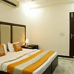 OYO 85046 Jindal Palace