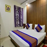Hotel International Neelam Near New Delhi Railway Station