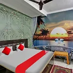 Super Oyo Hotel O Red Apple Home