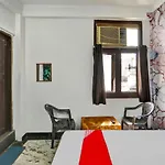Super Oyo Hotel O Red Apple Home