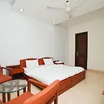 Greenleaf Apartment And Suites, Kalkaji