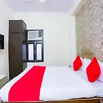 Hotel Green Fly Near Laxmi Nagar Metro Station