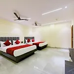 Hotel Surya Plaza