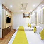 Hotel Preet Palace -5 Mints Walk From Nizamuddin Railway Station