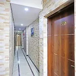 Hotel Preet Palace -5 Mints Walk From Nizamuddin Railway Station