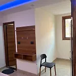 Oyo Hotel Luxury Retreat