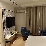The Legend Inn Delhi