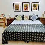 Stay Nearby Lutyen\'S Delhi Just 15Min From Connaught Place