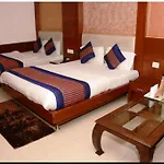 Hotel Delhi Heart At New Delhi Railway Station