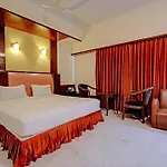 Prime Plaza Ambs Hotel Near Igi Airport