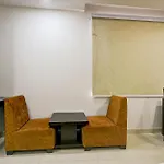 The Empire Suites Hotel Near Delhi Airport
