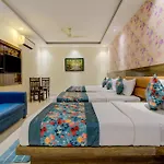 Smart Plaza Hotel-At Airport