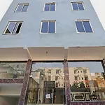 Townhouse Tark Inn