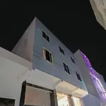 Townhouse Tark Inn