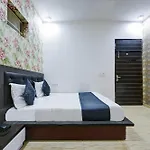 Hotel Aela Suites Near Igi Airport By Gross Group