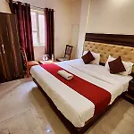 Airport Hotel Ivy