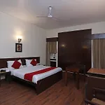 Collection O Hamilton Hotel