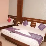 Hotel Gush International