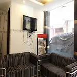 Hotel Chander Palace