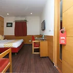 Oyo 11332 Hotel Daffodils Inn