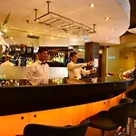 Hotel Shanti Palace West