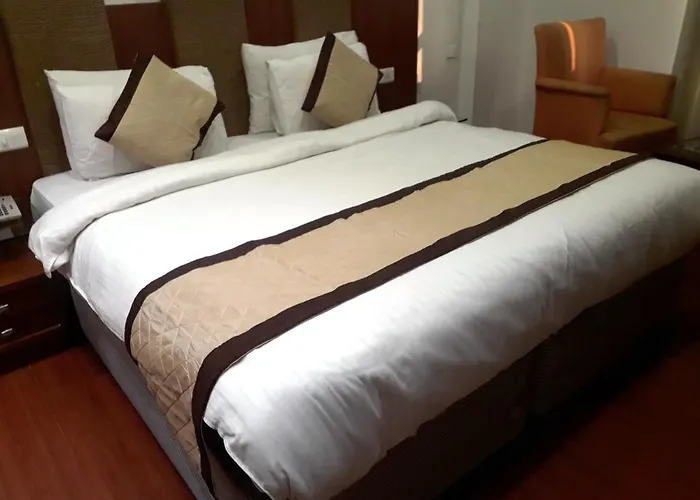 Airport Hotel Golden Bliss Near Delhi Airport