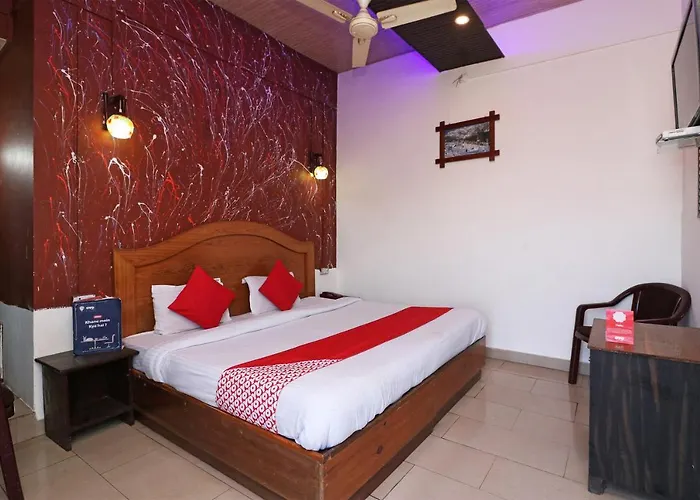 Oyo 80678 Shreenath Residency